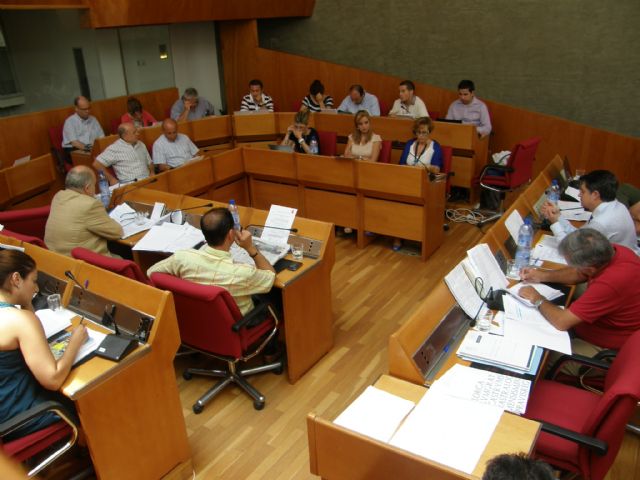 El Ayuntamiento pide al Gobierno de España a que realice una nueva redacción del decreto que impide el endeudamiento de las entidades locales - 1, Foto 1