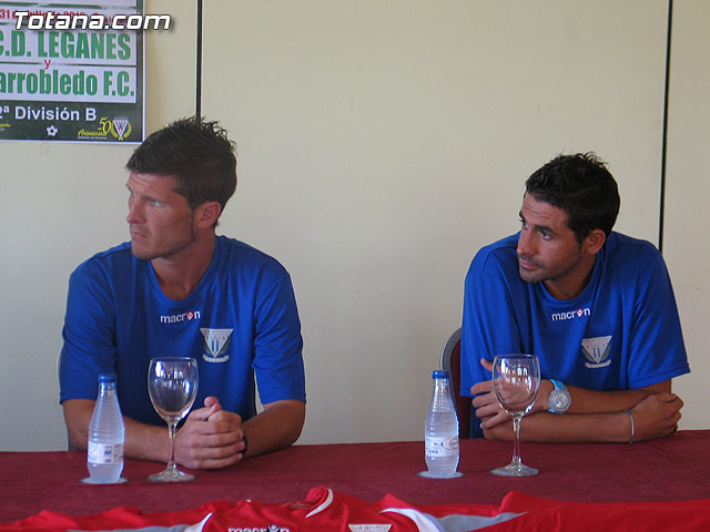 Las instalaciones deportivas municipales acogen los entrenamientos de la pretemporada del C.D. Legans, que milita en 2ª Divisin B - 11