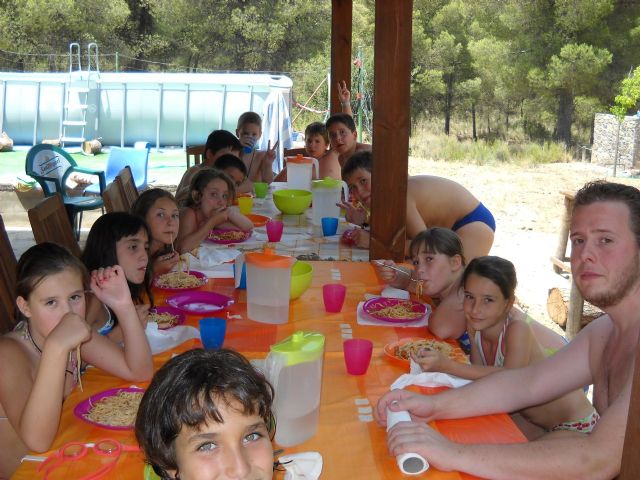 Finalizan con éxito los campamentos de verano de la concejalía de Juventud - 1, Foto 1