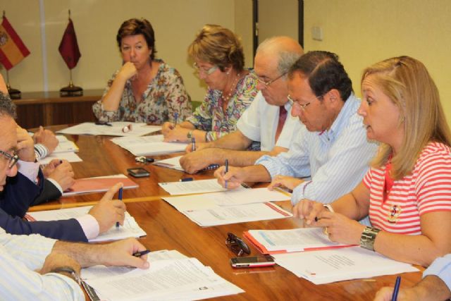 Los ayuntamientos tendrán un plan de rescate a la carta propiciado por el Gobierno Regional - 1, Foto 1