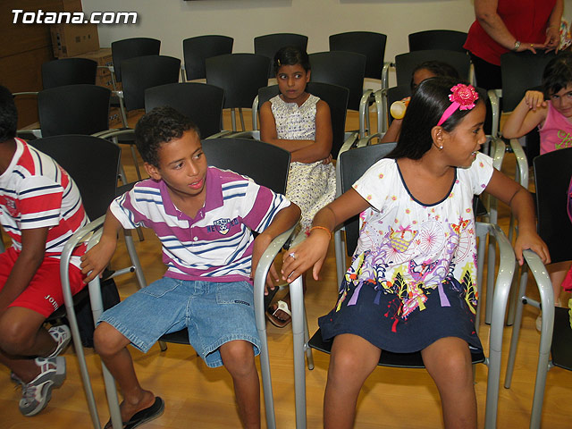 Autoridades municipales reciben a los siete niños saharauis y a las familias totaneras que los acogen durante los meses de julio y agosto - 7