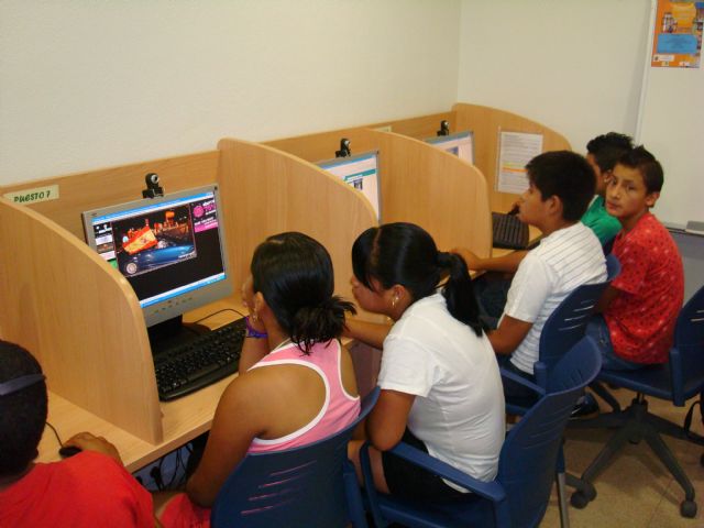 Comienzan las actividades de verano enmarcadas en el programa de integración socioeducativa de menores, Foto 2
