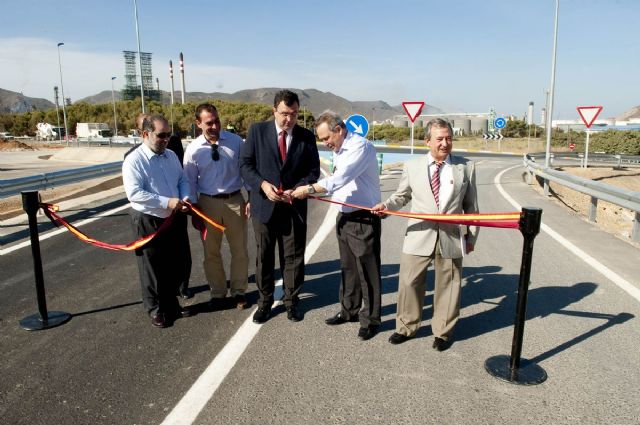 Se abre al tráfico la nueva rotonda de acceso al Valle de Escombras - 3, Foto 3
