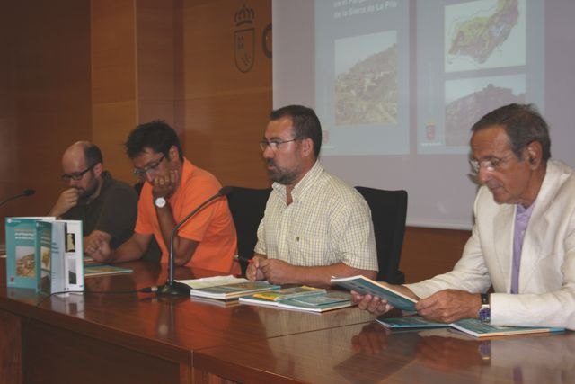 Dos libros descubren la geología y las tipologías constructivas del Parque Regional de la Sierra de la Pila - 1, Foto 1