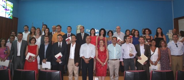 La consejera de Sanidad y Consumo preside la toma de posesión de 46 facultativos sanitarios del Servicio Murciano de Salud - 1, Foto 1