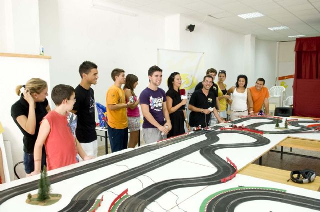 Gran éxito del II Campeonato de Scalextric Gigante de El Albujón - 1, Foto 1
