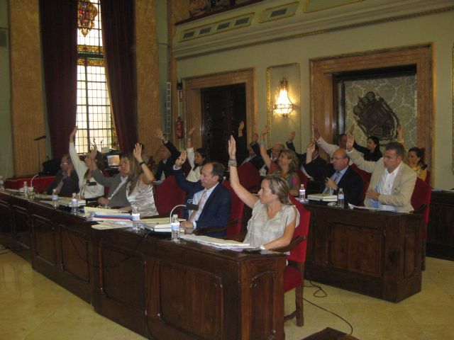 El Pleno aprueba una moción para exigir a Fomento que cumpla los plazos para la construcción de la autovía del Reguerón - 1, Foto 1