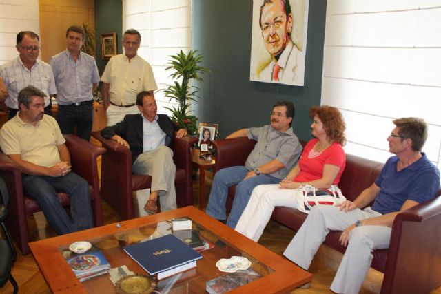 Cámara asegura que el Ayuntamiento no dejará solas a los 1.800 afectados por la autovía del Reguerón y les ofrece apoyo institucional y jurídico - 2, Foto 2