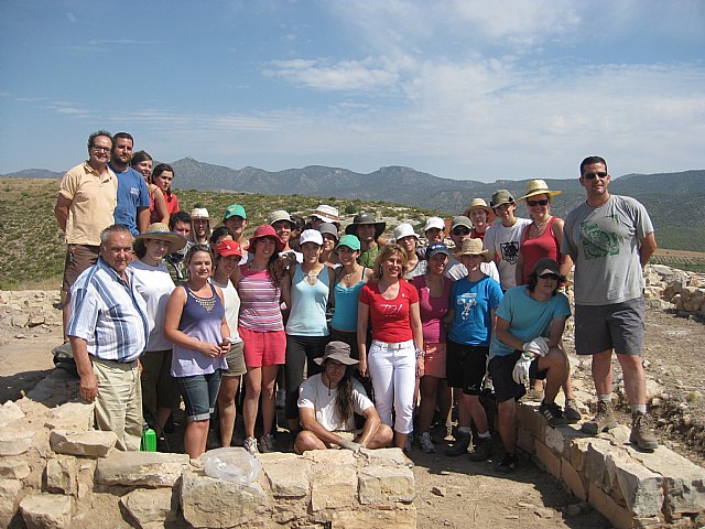 Jóvenes de Europa y Asia participan en el campo de trabajo de arqueología de Caravaca - 1, Foto 1