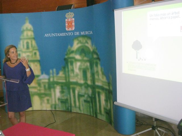 El Ayuntamiento lanza una campaña para potenciar el ahorro energético entre sus empleados - 1, Foto 1