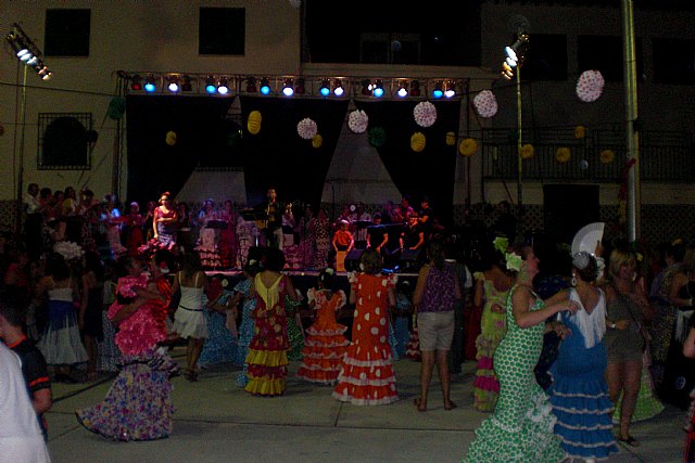 Blanca festeja la semana de la juventud al son de las sevillanas - 1, Foto 1