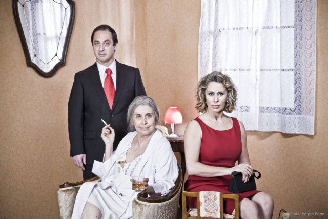 100m2 nueva obra a escena dentro del Ciclo de Teatro de Humor de Águilas - 1, Foto 1