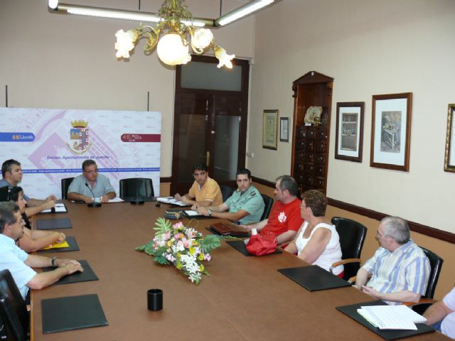 Se refuerzan los dispositivos sanitarios y de seguridad para las fiestas de agosto - 1, Foto 1