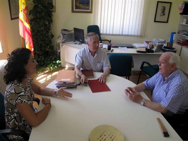 Atención Social subvenciona con 21.500 euros a APICES - 1, Foto 1