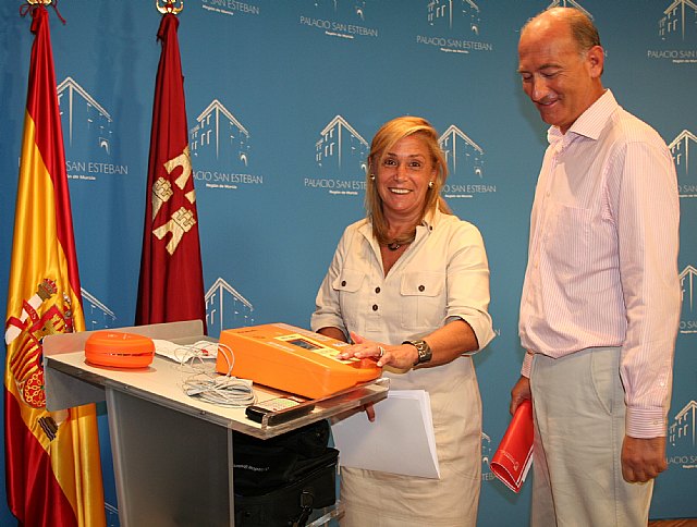 La Comunidad instala desfibriladores en sus diez edificios con mayor afluencia de público - 1, Foto 1