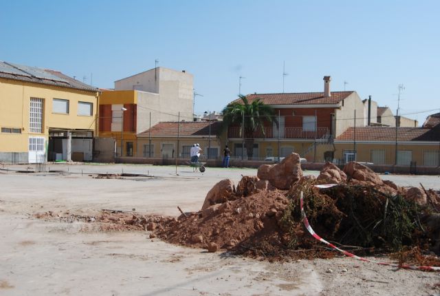 Comienzan las obras de construcción de la Escuela municipal de Padres y la cubrición de la pista polideportiva del C.P. Santa Eulalia, Foto 2