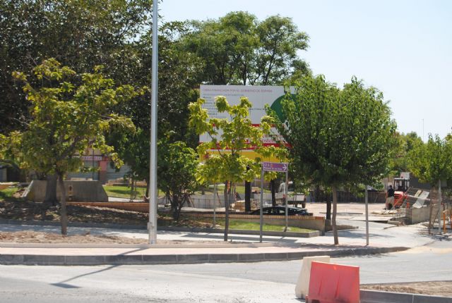 El delegado del Gobierno recuerda la obligatoriedad de exponer los carteles del Plan E hasta tres meses después de acabadas las obras - 2, Foto 2