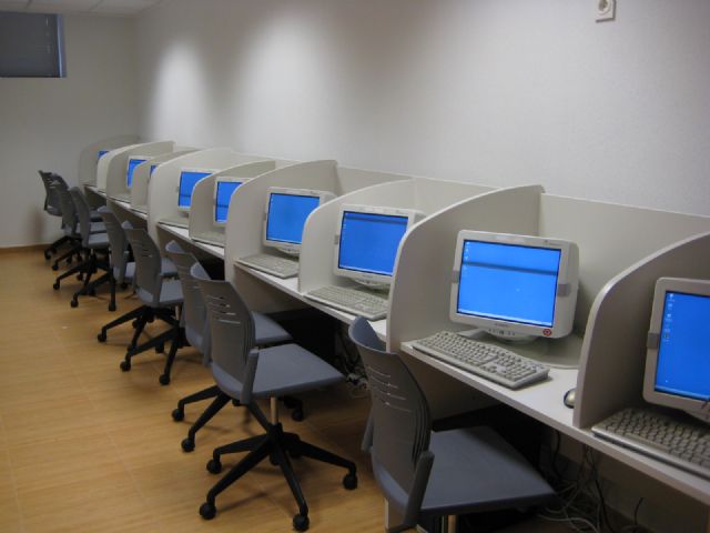 El Centro Social del barrio de San Roque se une al proyecto RAITOTANA, Foto 1