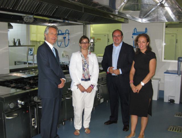 El Alcalde visita el Parador Escuela de León para proyectar los programas formativos que incluirá el futuro Parador Escuela de Puerto Lumbreras - 1, Foto 1