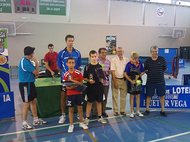 Torneo abierto tenis de mesa San Roque. Huetor Vega (Granada), Foto 3