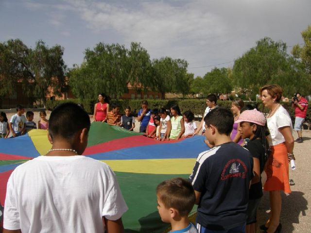 65 niños y niñas de 3 a 14 años participan en las Escuelas de Verano Municipales de los barrios altos de Lorca - 1, Foto 1