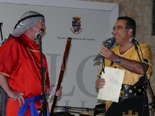 El alcalde de Jumilla entregó las llaves del castillo al alcaide festero - 1, Foto 1
