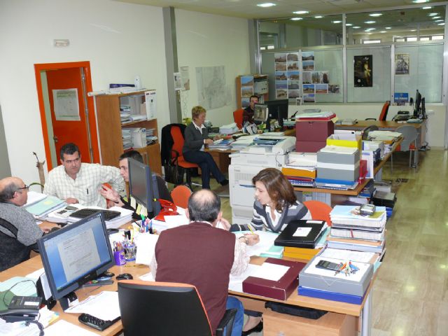 Felicitan a los funcionarios del departamento por el trabajo desarrollado en defensa de los intereses de Jumilla - 1, Foto 1