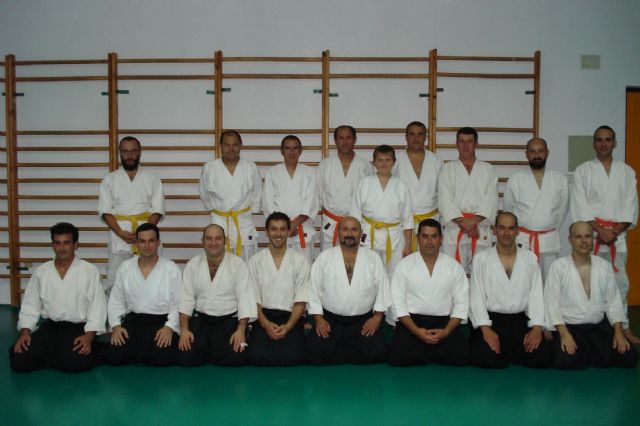 El curso de aikido 2009-10, organizado por el club aikidio de Totana, acaba de dar por finalizadas sus clases, Foto 1