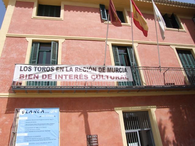 Todo preparado para el comienzo de las fiestas patronales de Blanca - 1, Foto 1