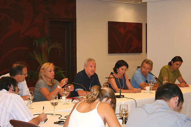 Valcárcel señala que el recorte de Fomento puede suponer una debacle para la Región - 1, Foto 1