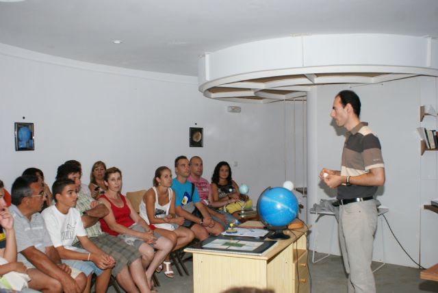 Observación multitudinaria de 'lluvia de estrellas' en el Cabezo de la Jara - 1, Foto 1