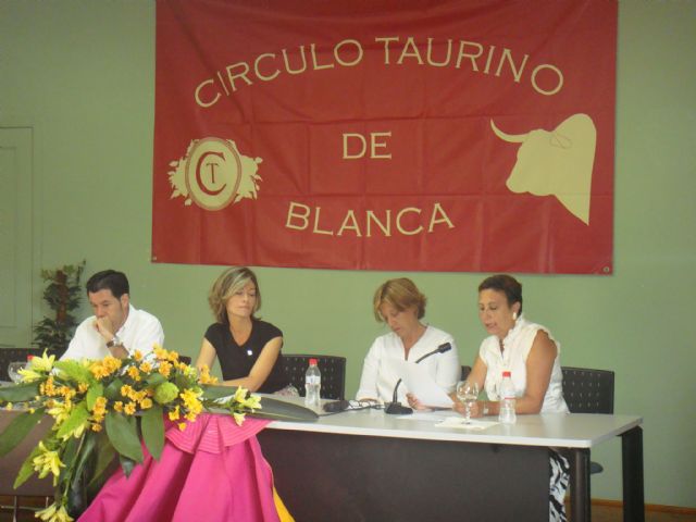 Aperitivos en torno al mundo del toro - 2, Foto 2