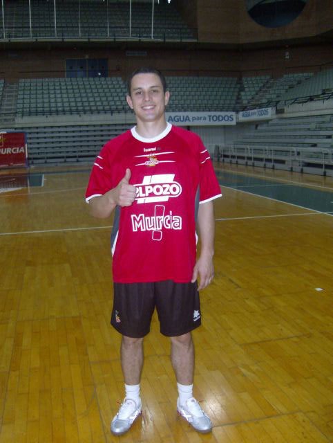 De Bail: Siempre tuve la ambición de jugar en un equipo que peleara por títulos en España - 1, Foto 1