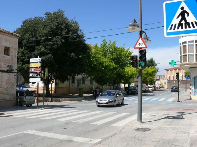 El cruce de Barón del Solar, Infante Don Fadrique y Portillo de los Milanos ya tiene semáforos - 1, Foto 1