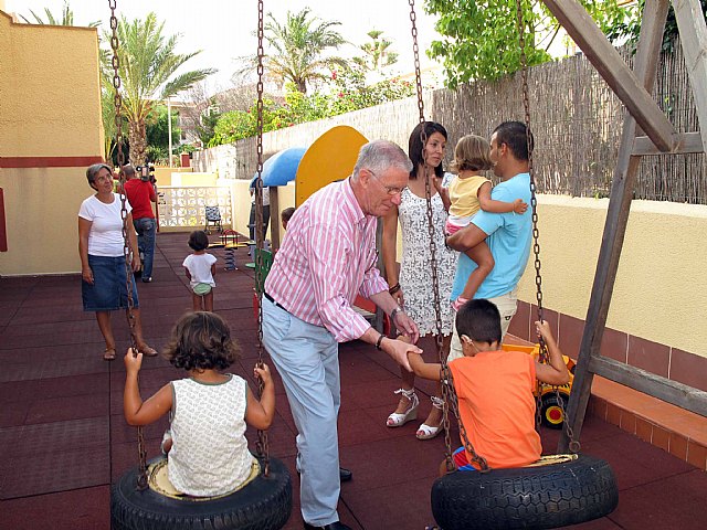 25 menores tutelados por Política Social pasan sus vacaciones de verano en La Manga - 1, Foto 1
