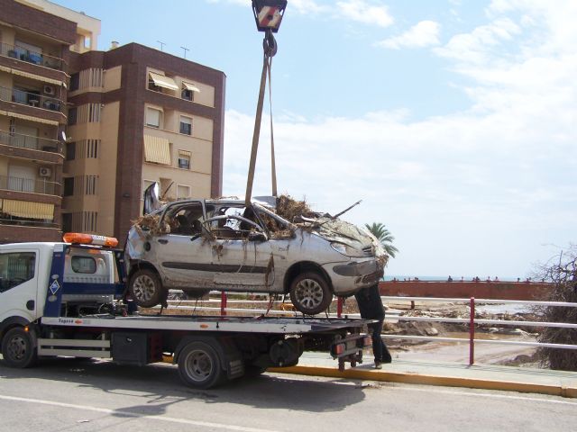 Un día después de la fuerte tormenta que azotó ayer Águilas la ciudad comienza a recobrar la normalidad - 1, Foto 1