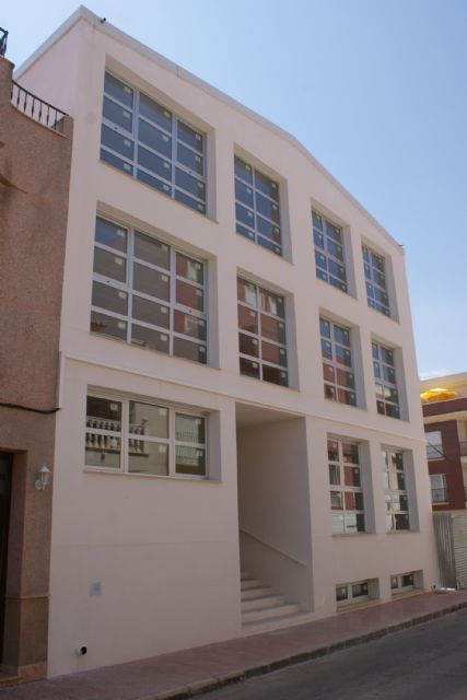 Finalizan las obras del nuevo Centro de la Tercera edad 'Vicente Ruiz Llamas' en Puerto Lumbreras - 2, Foto 2