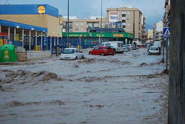 A.V.A. pide responsabilidades políticas y exige la dimisión del alcalde y de dos concejales - 1, Foto 1