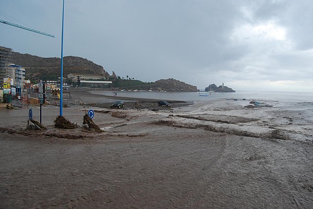 A.V.A. pide responsabilidades políticas y exige la dimisión del alcalde y de dos concejales - 3, Foto 3