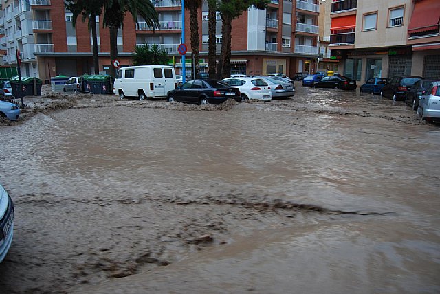 A.V.A. pide responsabilidades políticas y exige la dimisión del alcalde y de dos concejales - 4, Foto 4