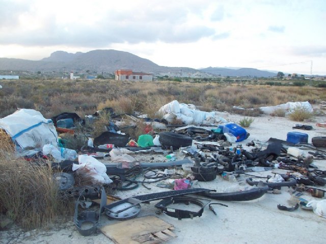 Ecologistas en Acción denuncia un vertedero ilegal en Fortuna - 1, Foto 1