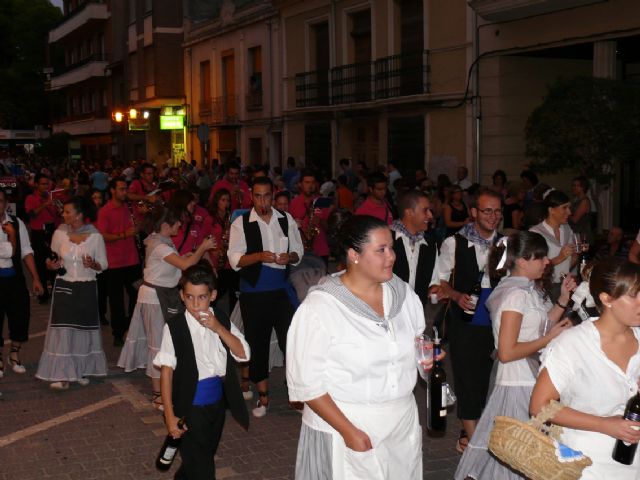 Miles de personas presenciaron la gran Cabalgata Tradicional en la que participaron 13 peñas - 1, Foto 1