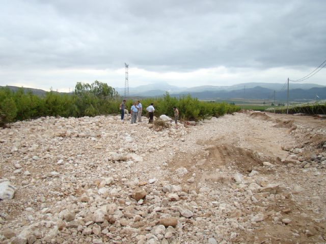 El delegado del Gobierno y el alcalde visitan varios parajes afectados por las lluvias y el pedrisco - 1, Foto 1