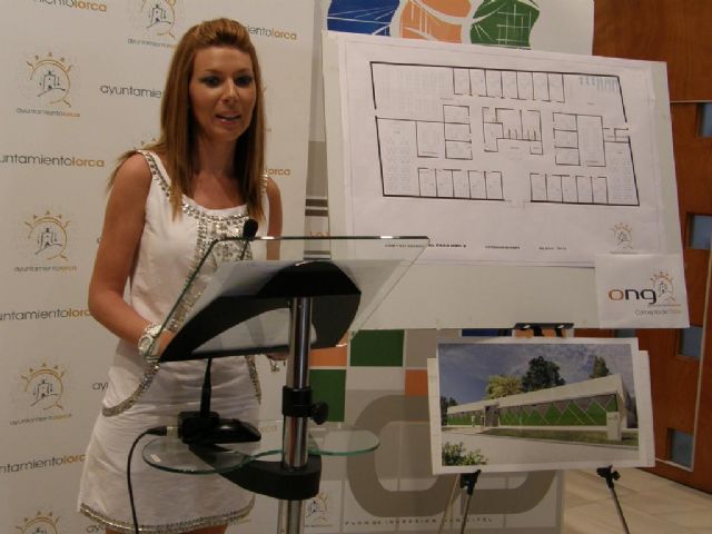 El Ayuntamiento de Lorca construye junto al Colegio Ana Caicedo la Casa de las ONGs, un nuevo edificio - 1, Foto 1