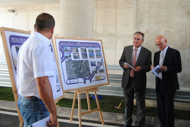 El delegado del Gobierno y el Alcalde de las Torres de Cotillas inauguran la nueva avenida de acceso a esta localidad - 1, Foto 1