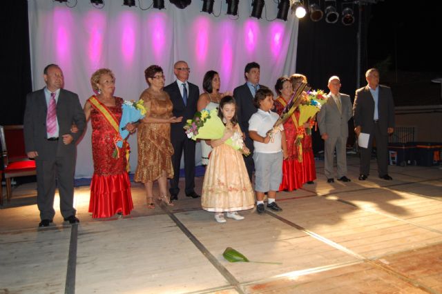 El tradicional desfile de carrozas aportará su multitudinario color a las fiestas torreñas - 2, Foto 2