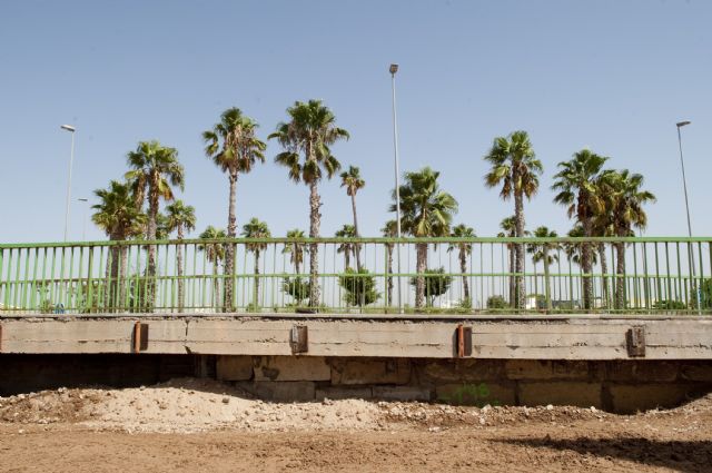 Sin rastro de la antigua vía férrea del barrio de Peral - 3, Foto 3
