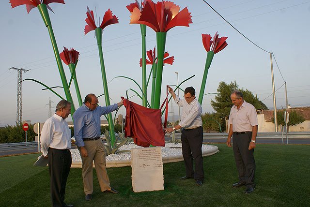 La Comunidad finaliza la glorieta de Los Claveles, que elimina un punto negro en Puerto Lumbreras - 1, Foto 1