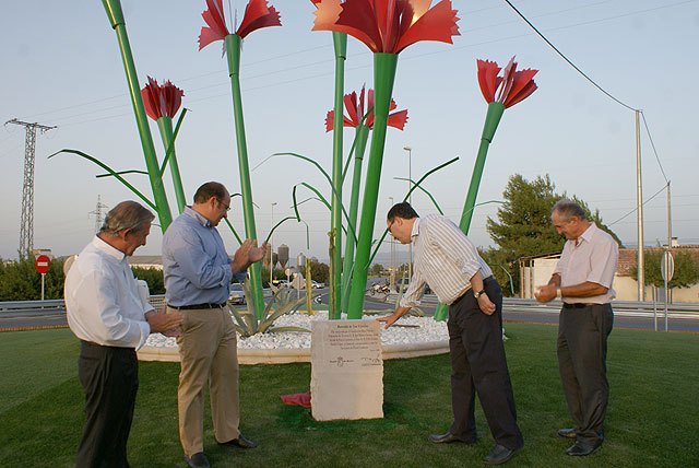 La Comunidad finaliza la glorieta de Los Claveles, que elimina un punto negro en Puerto Lumbreras - 2, Foto 2