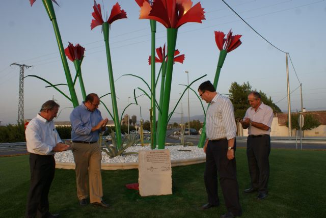 Inauguran la nueva rotonda de ´Los Claveles´ - 3, Foto 3